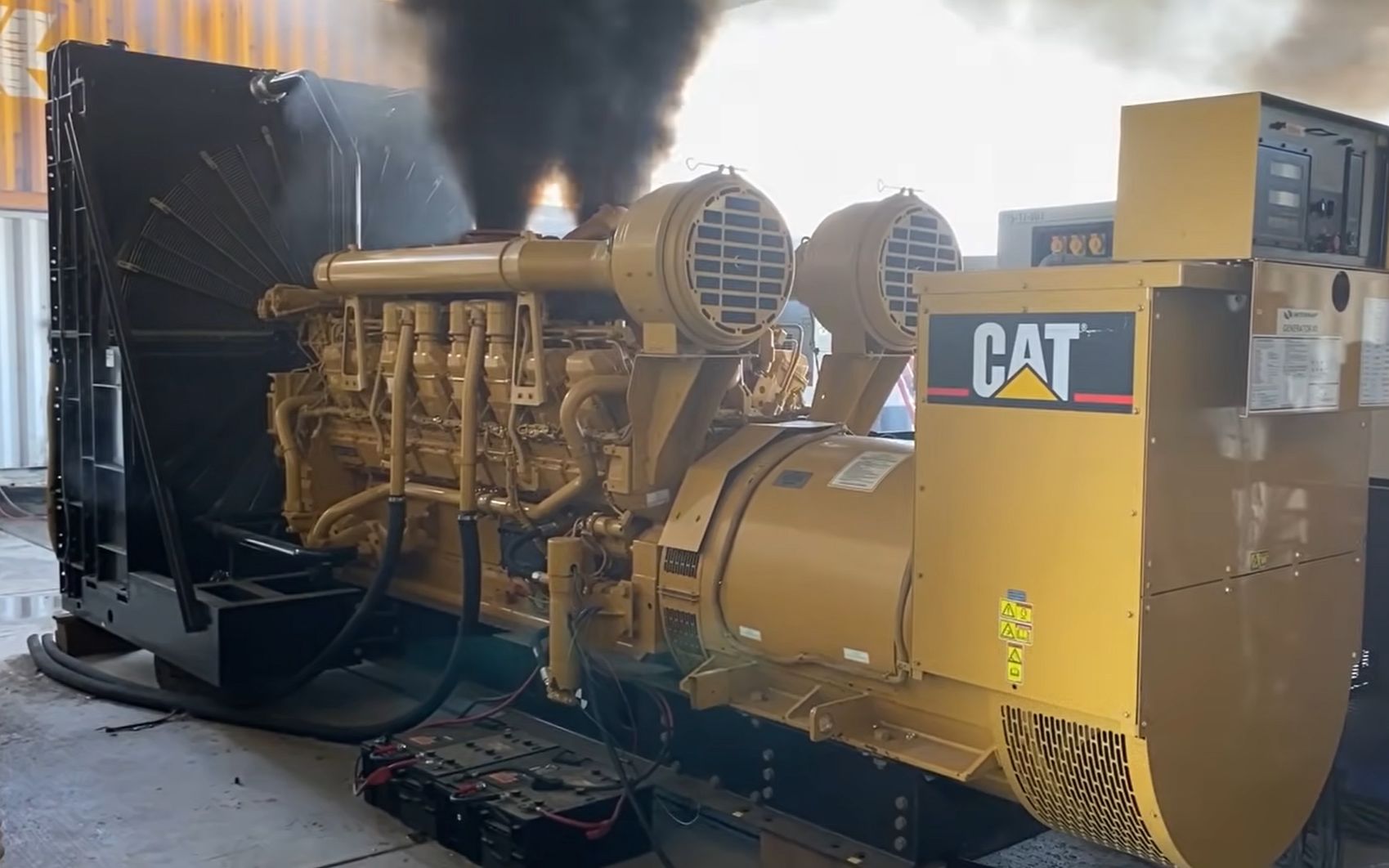 <strong>柴油發(fā)電機(jī)組啟動(dòng)冒黑煙可能引起的原因和排除方法</strong>